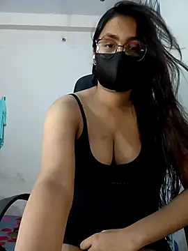 hotmanshi online show from 09/21/25, 12:40