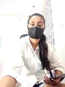 hotmanshi online show from 09/22/25, 03:36