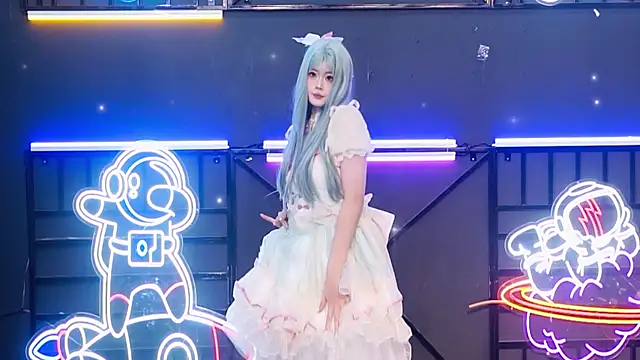 EYgirl222 online show from 09/27/25, 08:47