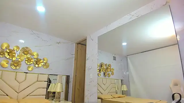 BabyAngel18  online show from 10/01/25, 10:10