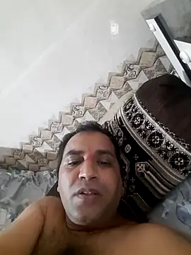 Snapshot of Hot-boy077 chatting on 10/21/25, 05:30 Hot-boy077 online show from 10/21/25, 05:30
