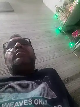 Hot-boy077 online show from 10/27/25, 03:38