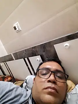 Hot-boy077 online show from 03/18/26, 05:27