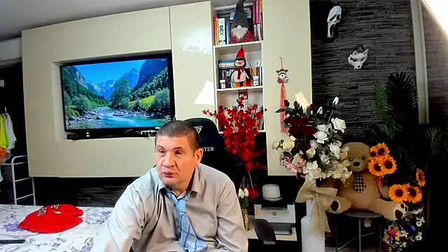 SpartacusDaddy48 online show from 05/16/26, 07:34