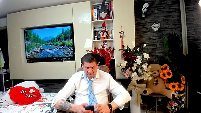 SpartacusDaddy48 online show from 05/25/26, 03:45