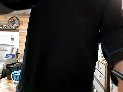 Snapshot of Billysch@xh chatting on 12/04/25, 12:42 Billyschxh online show from 12/04/25, 12:42