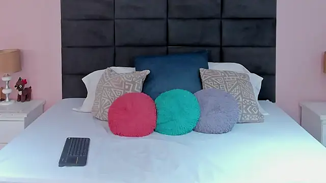 Abby-campbel online show from 12/18/25, 09:10