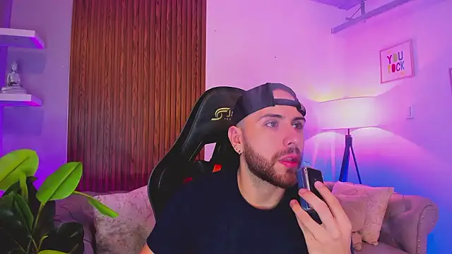 Maximo Wolff online show from 02/04/26, 07:53