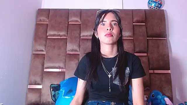 Snapshot of Alexahotz chatting on 09/13/25, 05:40 Alexahotz online show from 09/13/25, 05:40