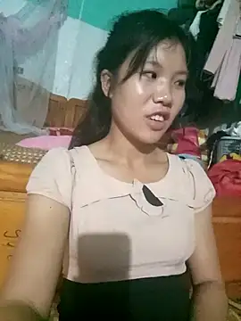 Snapshot of Adsatoh chatting on 10/14/25, 05:41 Adsatoh online show from 10/14/25, 05:41