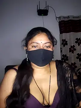 Snapshot of Telugu--Nadhini143 chatting on 09/25/25, 04:00 Telugu--Nadhini143 online show from 09/25/25, 04:00