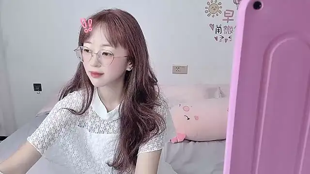 nini a online show from 10/11/25, 05:50