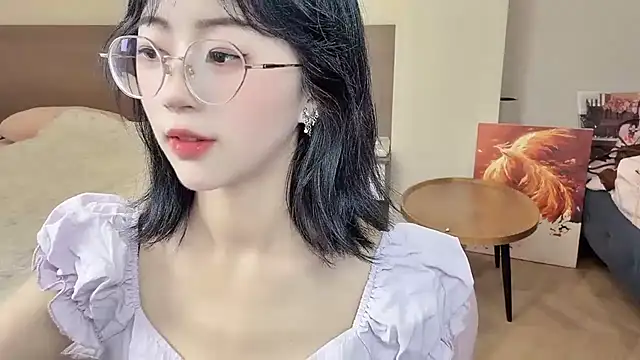 nini a online show from 03/24/26, 09:25