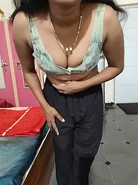 Snapshot of Swapna_kannada chatting on 06/15/26, 10:28 Swapna kannada online show from 06/15/26, 10:28