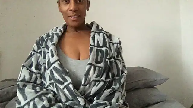 Snapshot of NurseNatasha888 chatting on 09/24/25, 08:17 NurseNatasha888 online show from 09/24/25, 08:17