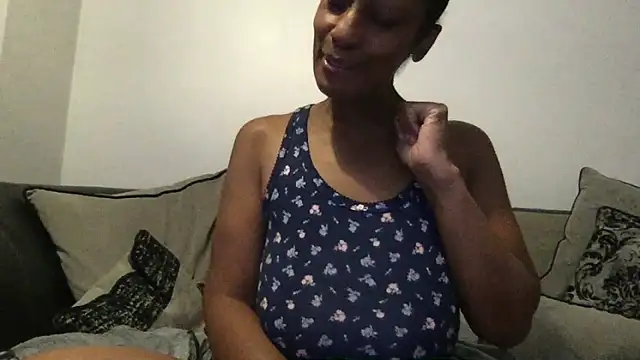 Snapshot of NurseNatasha888 chatting on 10/06/25, 10:18 NurseNatasha888 online show from 10/06/25, 10:18