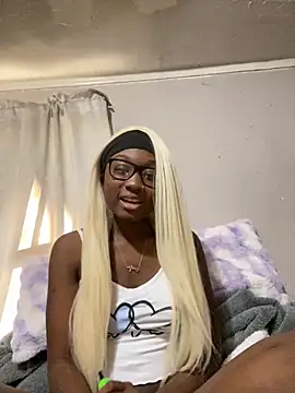 HennessyBaby21 online show from 10/22/25, 01:00