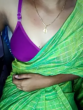 Snapshot of Nidhi_lovely chatting on 01/10/26, 03:08 Nidhi lovely online show from 01/10/26, 03:08