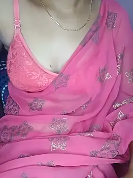Snapshot of Nidhi_lovely chatting on 07/01/26, 02:35 Nidhi lovely online show from 07/01/26, 02:35