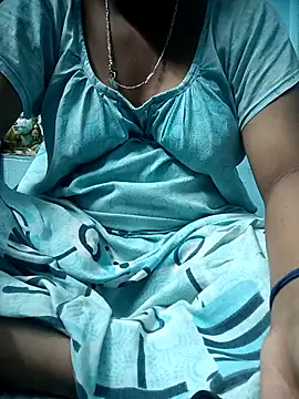 Snapshot of hotymunni chatting on 09/11/25, 06:19 hotymunni online show from 09/11/25, 06:19