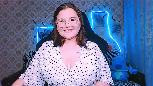 InLoveWithLife26 online show from 10/26/25, 06:03