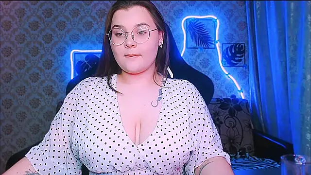 Snapshot of InLoveWithLife26 chatting on 03/04/26, 07:20 InLoveWithLife26 online show from 03/04/26, 07:20