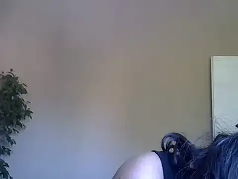 Snapshot of ITALIANASISIXX chatting on 06/13/26, 02:37 ITALIANASISIXX online show from 06/13/26, 02:37