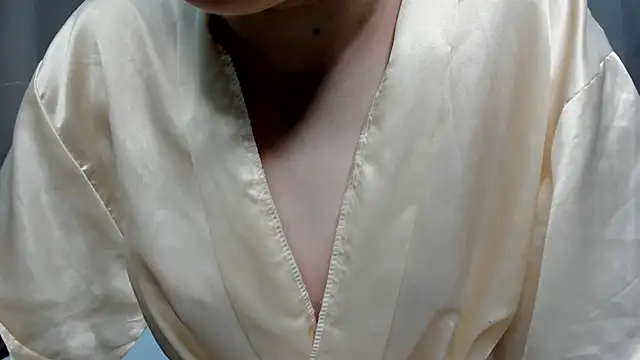 Camilla Kelly online show from 11/28/25, 01:08