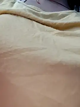 Ruhi 07 online show from 11/19/25, 04:45