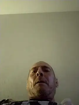 Snapshot of pakillobcn chatting on 10/16/25, 09:10 pakillobcn online show from 10/16/25, 09:10