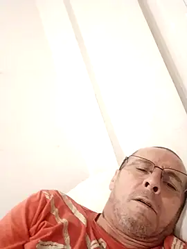 Snapshot of pakillobcn chatting on 10/18/25, 07:25 pakillobcn online show from 10/18/25, 07:25