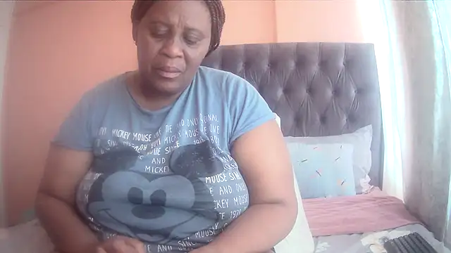 HUGEASSXXXXX online show from 03/25/26, 05:35