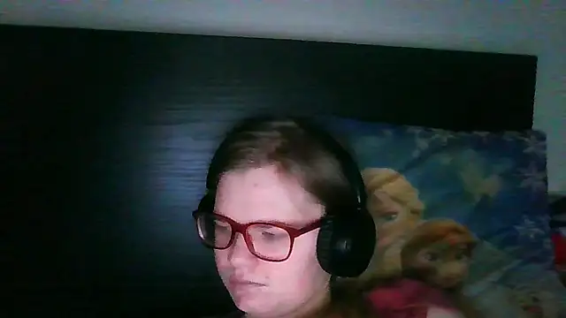 Moonolighta online show from 11/08/25, 01:22