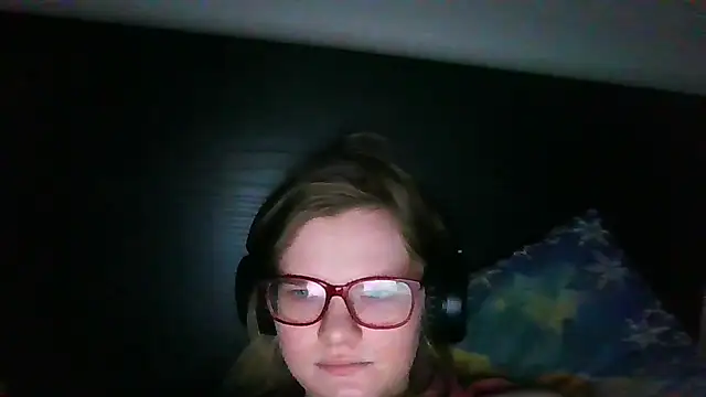 Moonolighta online show from 12/05/25, 12:14