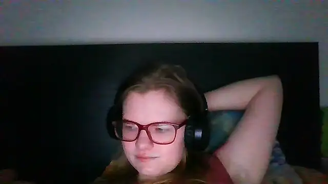 Moonolighta online show from 12/19/25, 10:11