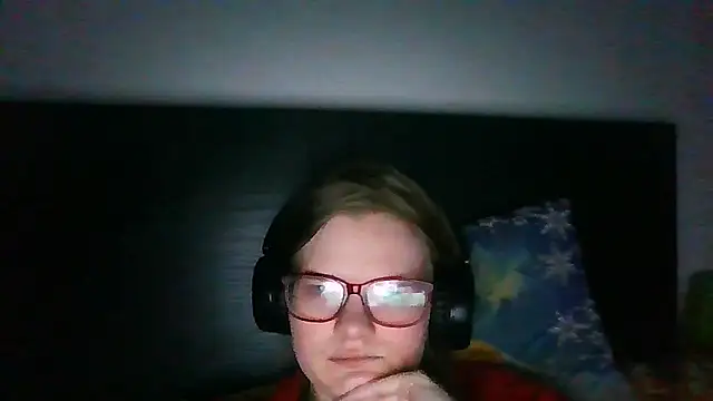 Moonolighta online show from 03/14/26, 04:12
