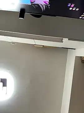 jiajia L online show from 10/21/25, 12:50