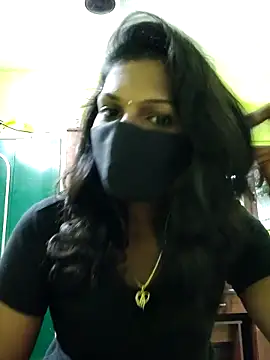 Honey rosetamil online show from 10/20/25, 12:16