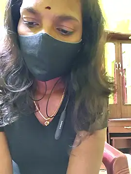 Honey rosetamil online show from 11/30/25, 10:47