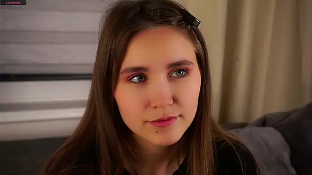 EthalFlowers online show from 11/25/25, 01:05