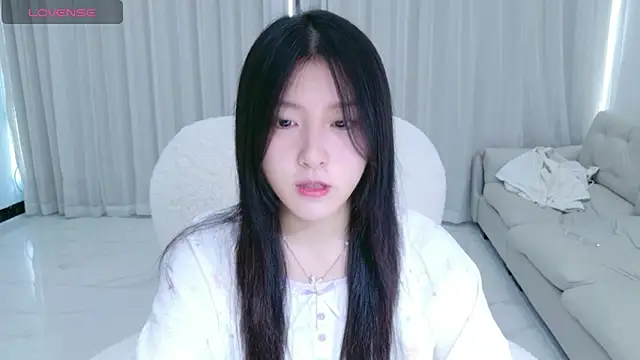 Snapshot of rainybb chatting on 10/07/25, 07:38 rainybb online show from 10/07/25, 07:38