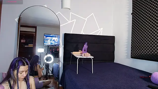 karlamoon23 online show from 04/03/26, 08:18