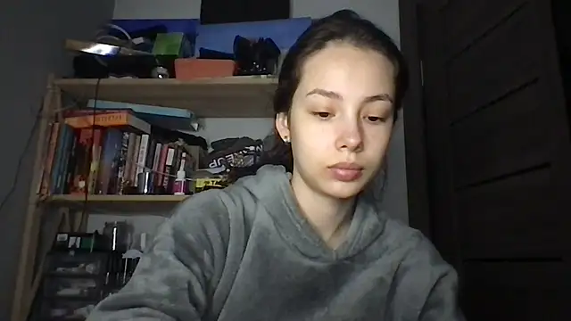 Yuna5343 online show from 12/14/25, 08:24