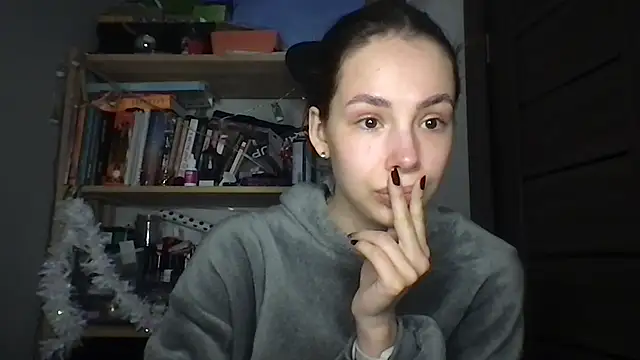 Yuna5343 online show from 01/12/26, 08:25