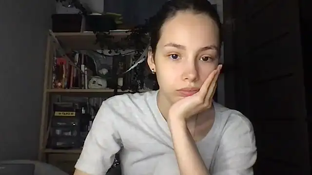 Yuna5343 online show from 02/25/26, 08:51