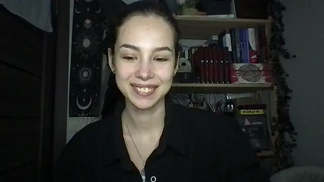 Yuna5343 online show from 03/25/26, 09:21