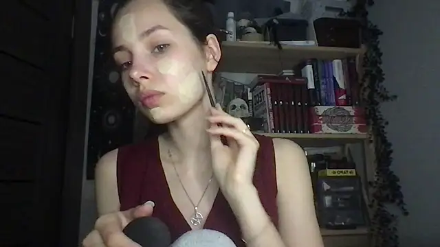 Yuna5343 online show from 04/07/26, 07:36