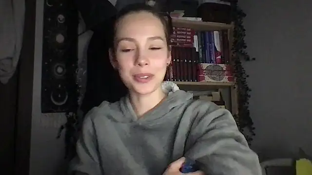 Yuna5343 online show from 04/16/26, 09:26