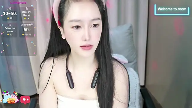 LINLIN-2025 online show from 11/25/25, 02:39