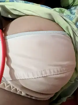 kaviyaponnu0987 online show from 09/26/25, 01:48